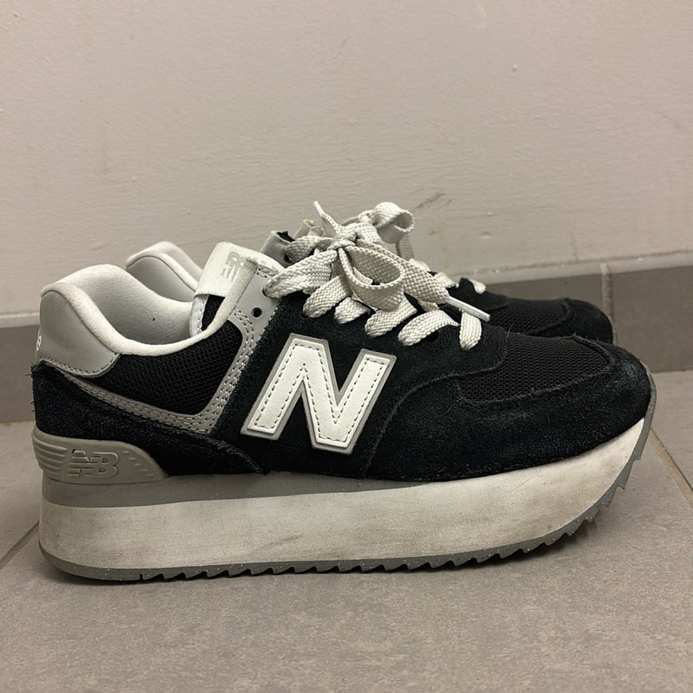 New Balance Black and Gray Women's Sneakers